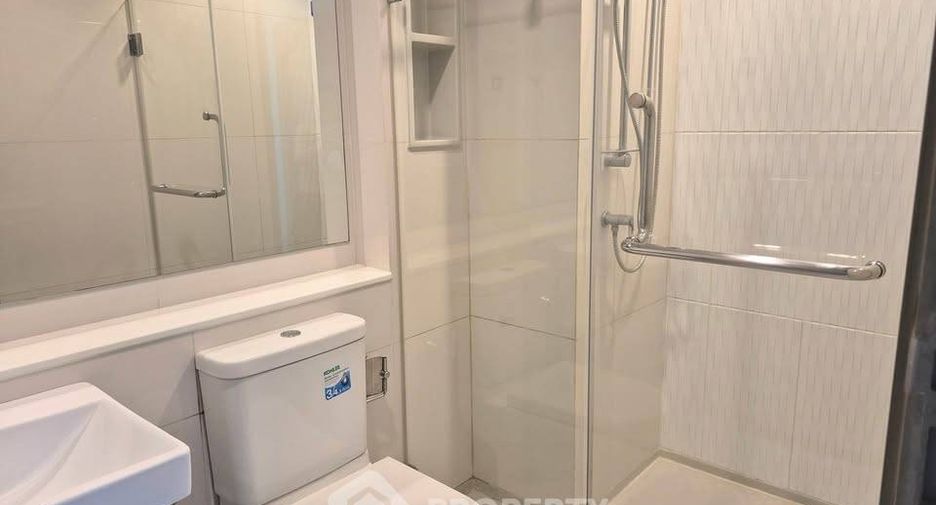 Продажа 1 кровать кондо в Хуаи Кхщанг, Бангкок