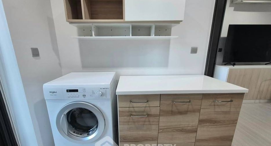 Продажа 1 кровать кондо в Хуаи Кхщанг, Бангкок