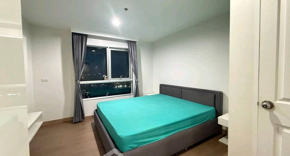 Wohnung zur Miete mit 3 Zimmer in Huai Khwang, Bangkok