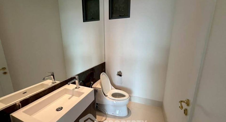 出租 2 卧室 公寓 在 Khlong Toei, 曼谷