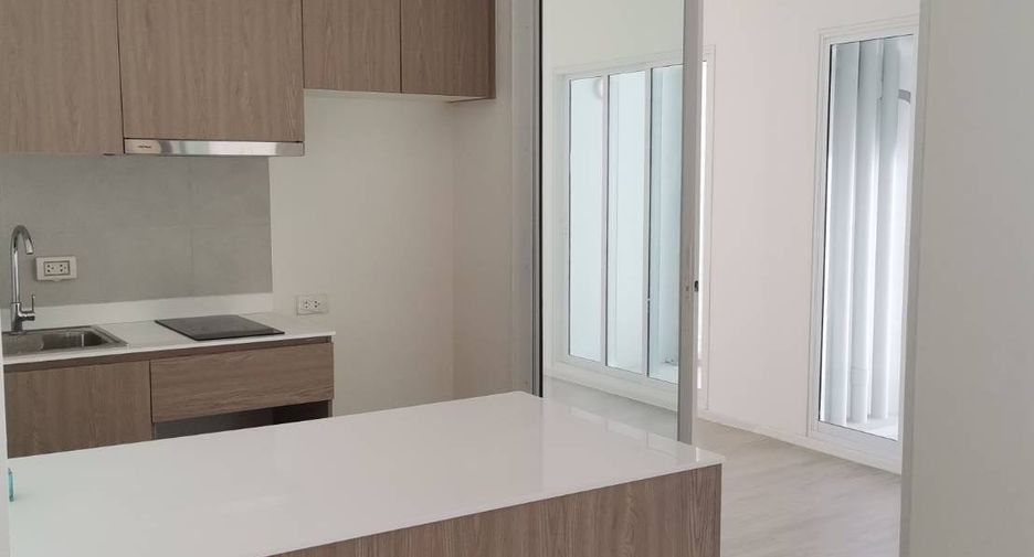 À vendre 2 chambres condo à Bang Phlat, Bangkok