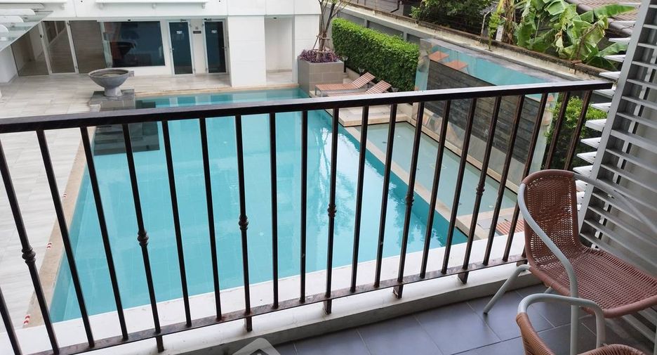 À vendre 2 chambres condo à Watthana, Bangkok