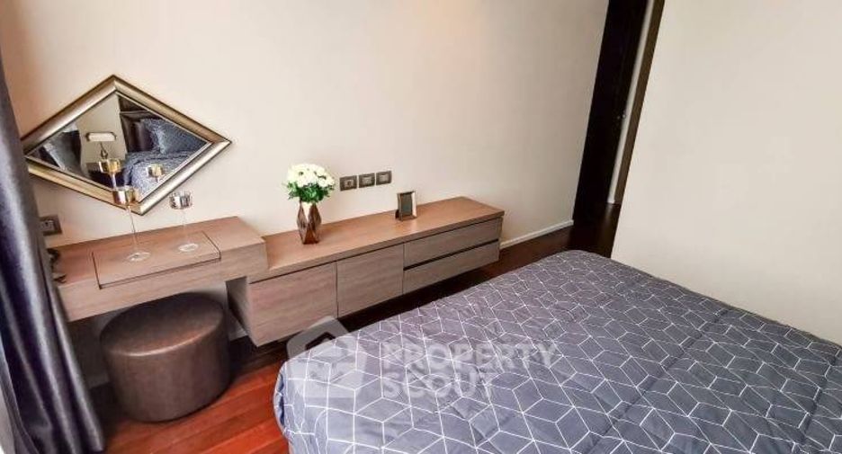 For sale 2 bedrooms condo in Khlong Toei, Bangkok