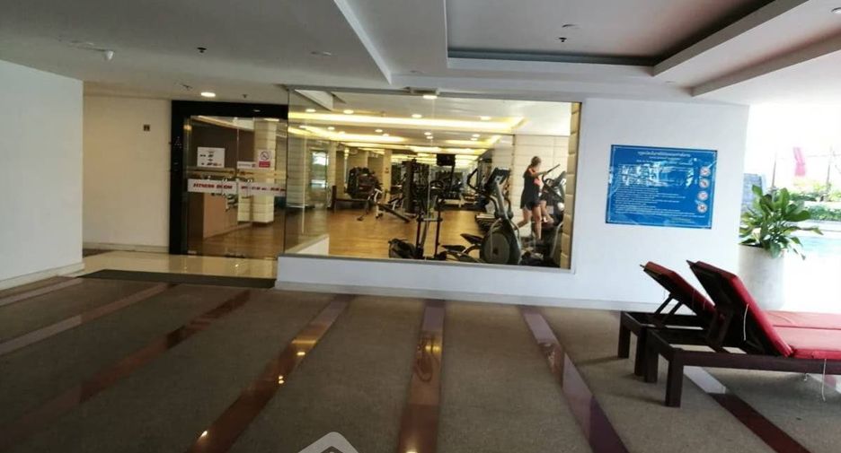 For sale 1 bed condo in Khlong Toei, Bangkok