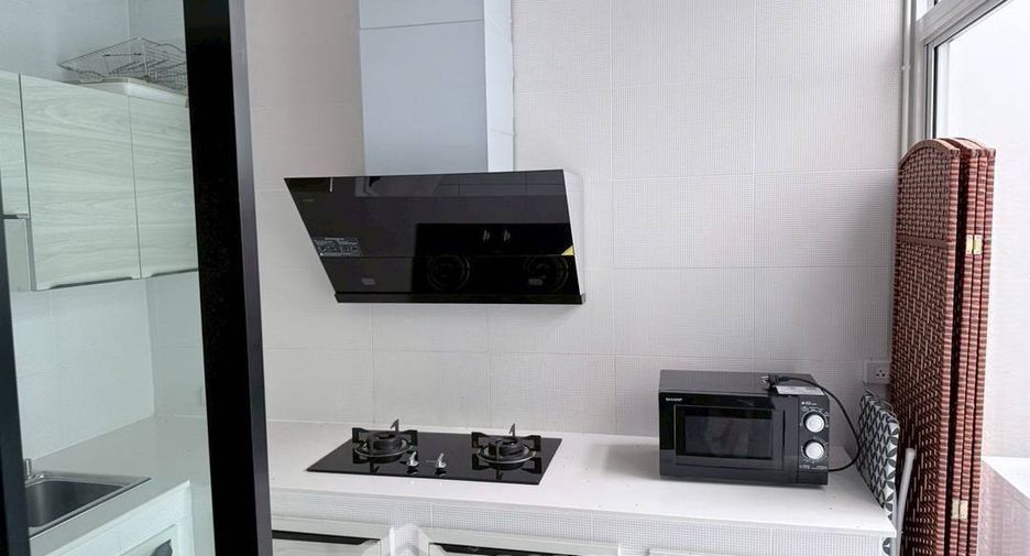 Casa adosada en venta de 3 habitaciones en Phra Khanong, Bangkok
