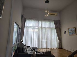 For rent and for sale 3 bedrooms townhouse in Khan Na Yao, Bangkok