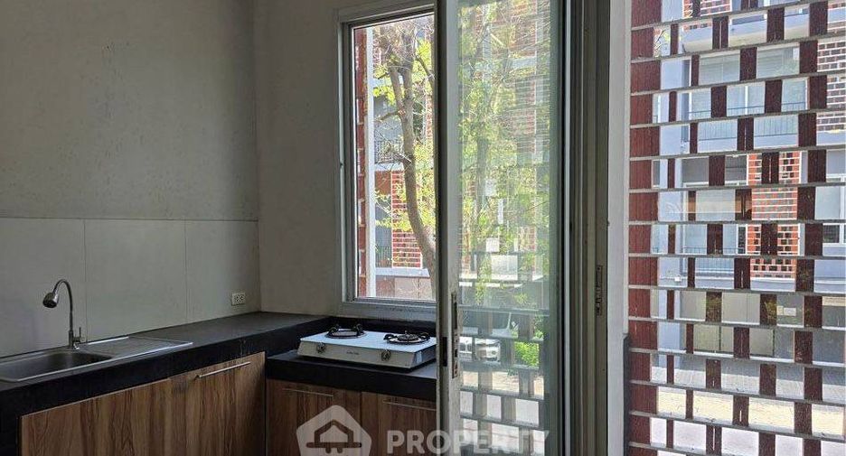 Продажа 3 спальни таунхаус в Кхан На Яо, Бангкок
