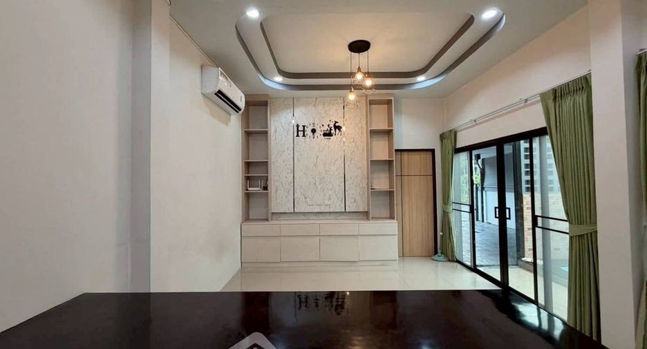 Casa en venta de 3 habitaciones en East Pattaya, Pattaya