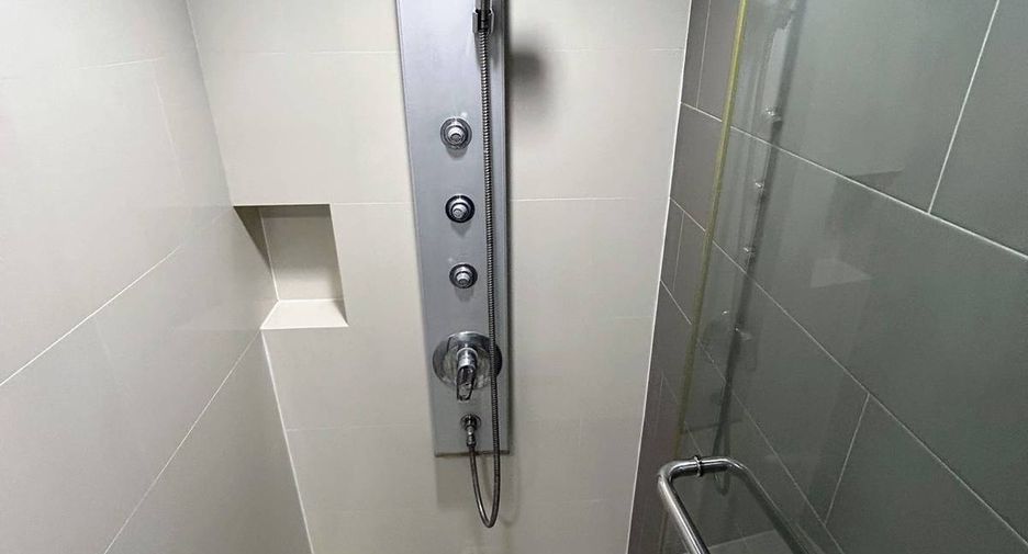 Wohnung zur Miete und zum Kauf mit 1 Zimmer in Khlong Toei, Bangkok