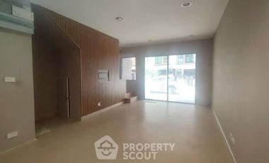 For sale 3 bedrooms townhouse in Phasi Charoen, Bangkok