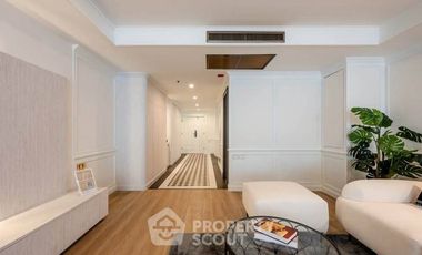 For sale 3 bedrooms condo in Khlong Toei, Bangkok