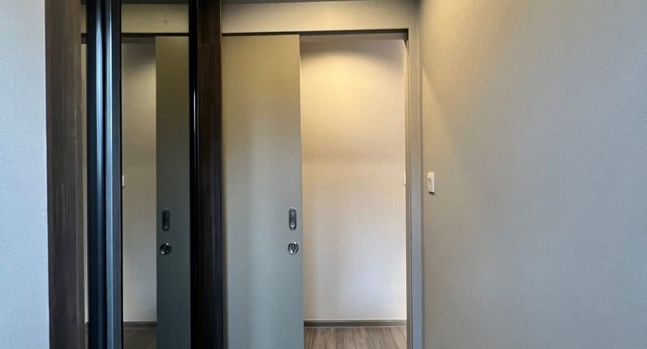 For sale 1 bed condo in Khlong Toei, Bangkok