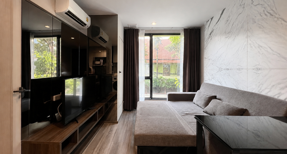 For sale 1 bed condo in Khlong Toei, Bangkok