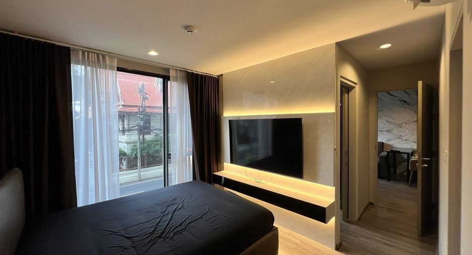 For sale 1 bed condo in Khlong Toei, Bangkok