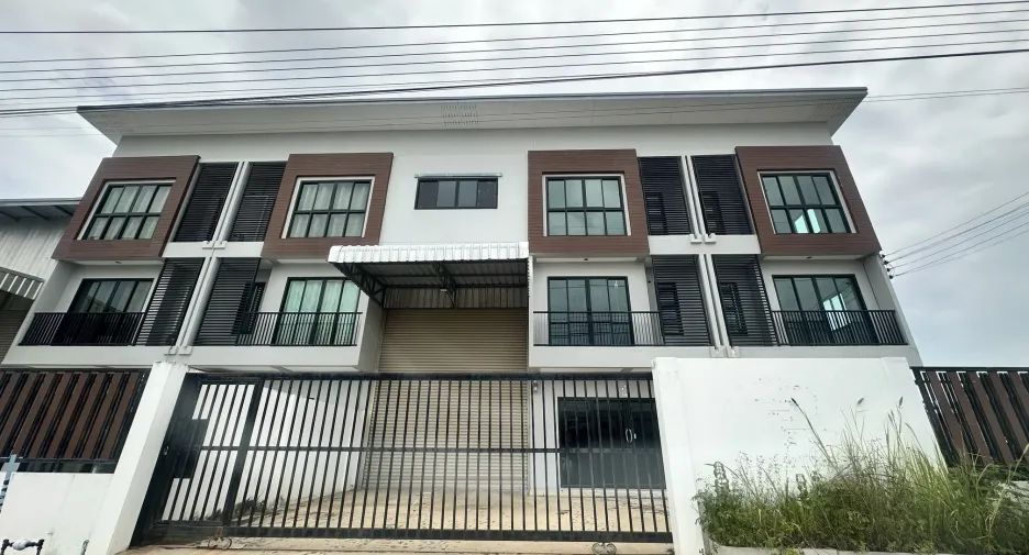 出租 仓库 在 Lam Luk Ka, Pathum Thani