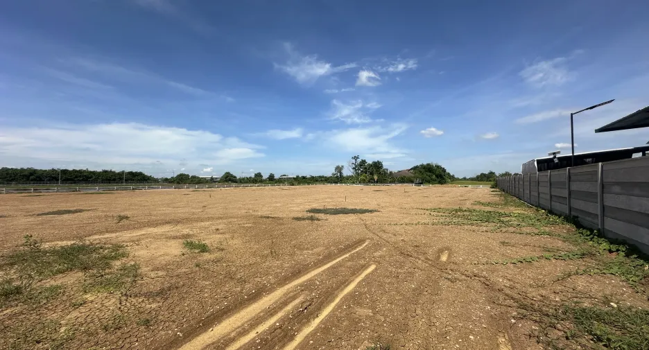 For sale land in Lam Luk Ka, Pathum Thani