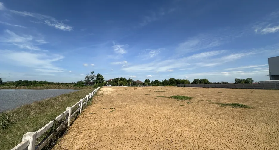 For sale land in Lam Luk Ka, Pathum Thani
