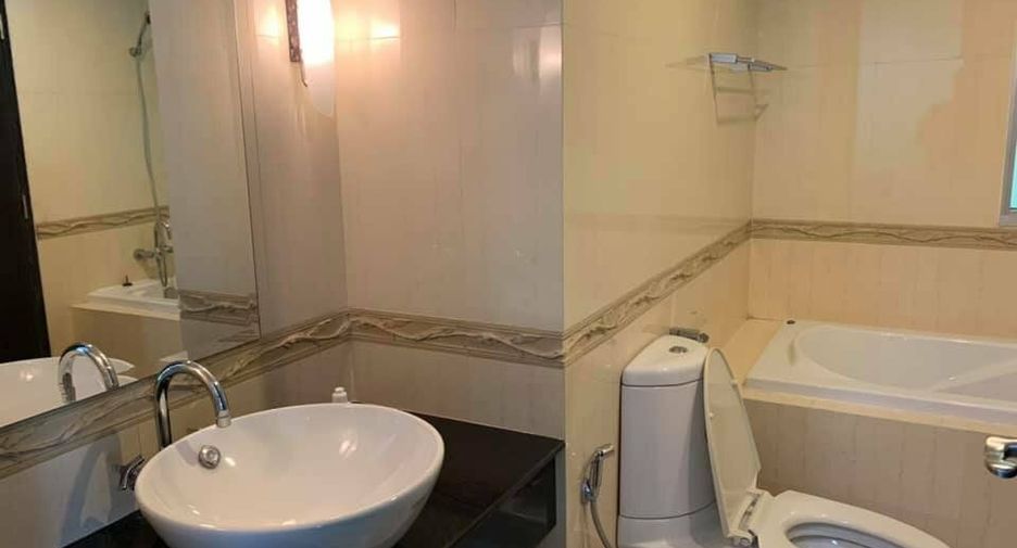 Wohnung zur Miete mit 2 Zimmer in Pathum Wan, Bangkok