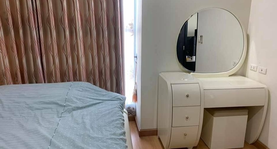 Wohnung zur Miete mit 2 Zimmer in Pathum Wan, Bangkok