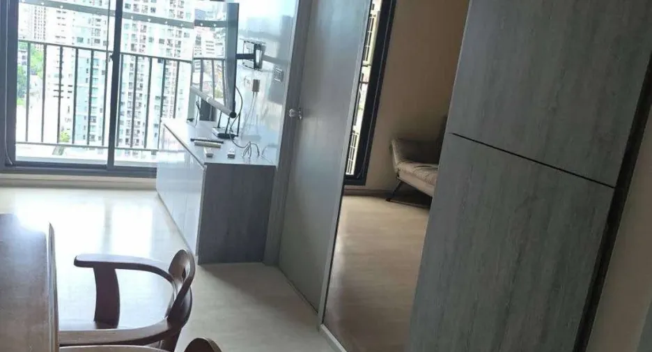À louer 2 chambres condo à Bang Phlat, Bangkok