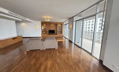 For rent 2 bedrooms apartment in Watthana, Bangkok