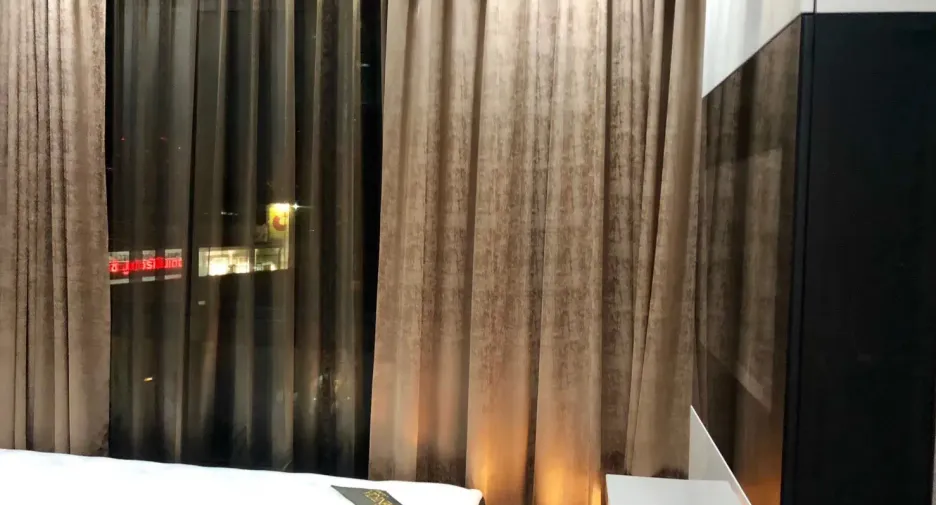 For rent 2 bedrooms condo in Phaya Thai, Bangkok