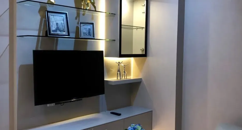 For rent 2 bedrooms condo in Phaya Thai, Bangkok
