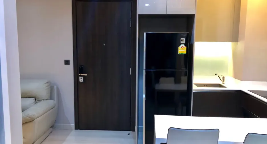 For rent 2 bedrooms condo in Phaya Thai, Bangkok