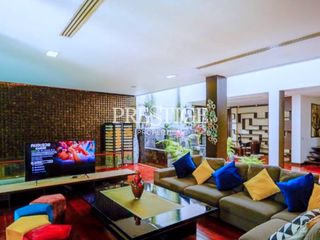 For sale 4 bedrooms house in Watthana, Bangkok