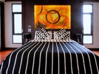 For sale 4 bedrooms house in Watthana, Bangkok