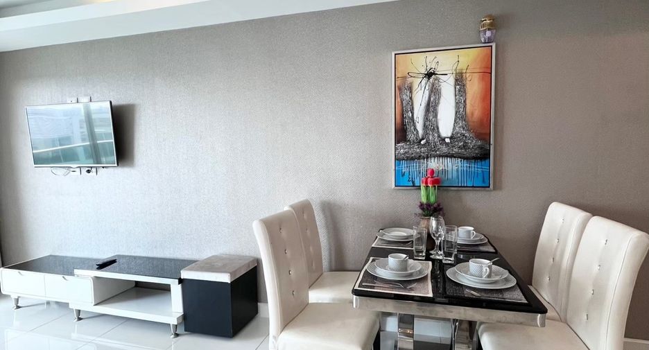 For rent 2 bedrooms condo in Pratumnak, Pattaya