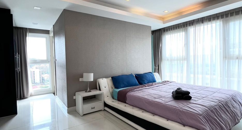 For rent 2 bedrooms condo in Pratumnak, Pattaya