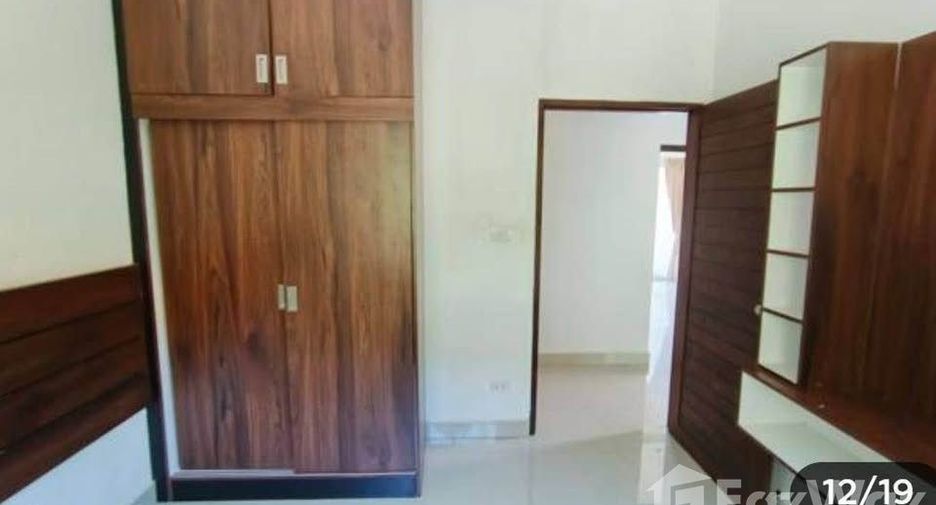 For rent 3 bedrooms townhouse in Mueang Phuket, Phuket