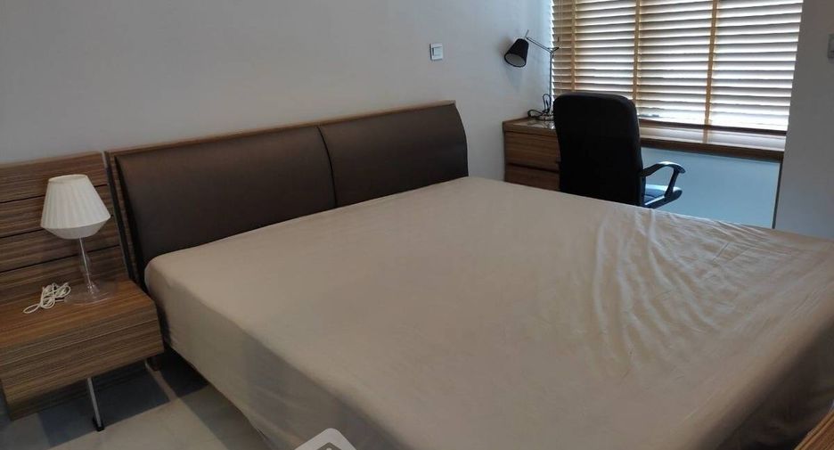À vendre 1 chambre condo à Khlong Toei, Bangkok