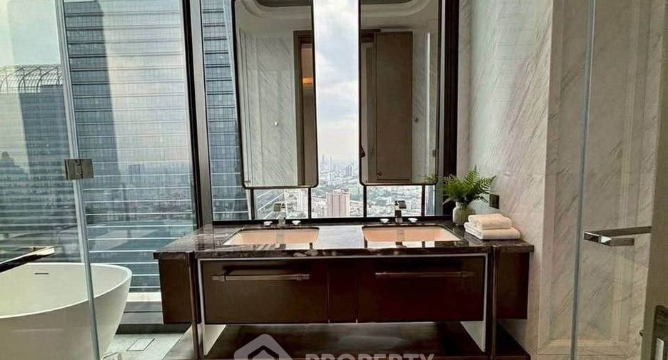 À vendre 2 chambres condo à Pathum Wan, Bangkok