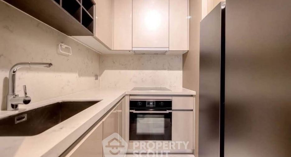For sale 2 bedrooms condo in Khlong Toei, Bangkok