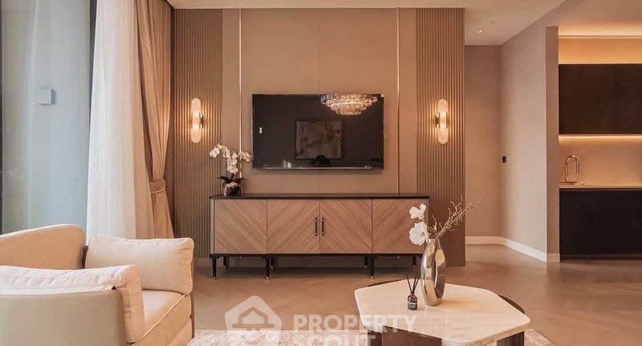 For sale 2 bedrooms condo in Pathum Wan, Bangkok