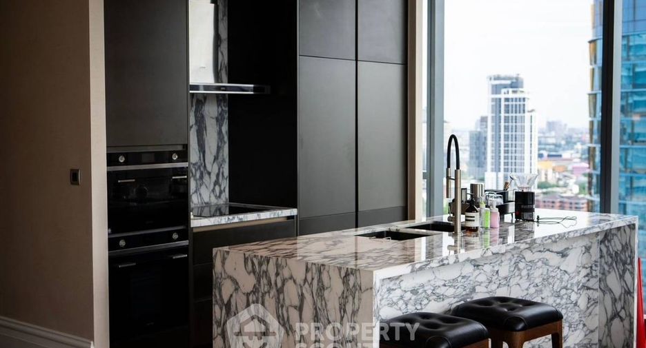 For rent そして for sale 3 ベッドルーム condo in Watthana, Bangkok