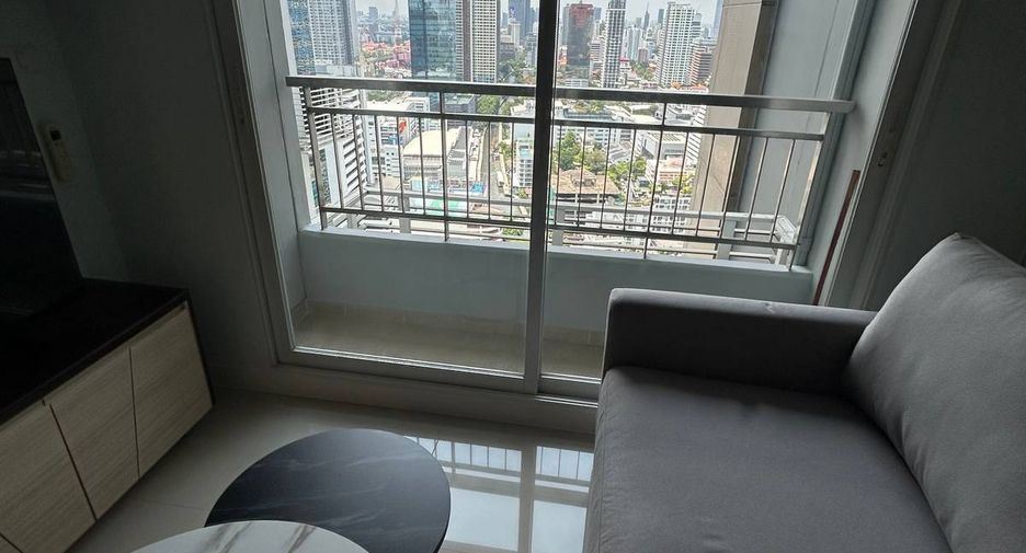 À louer 1 chambre condo à Watthana, Bangkok
