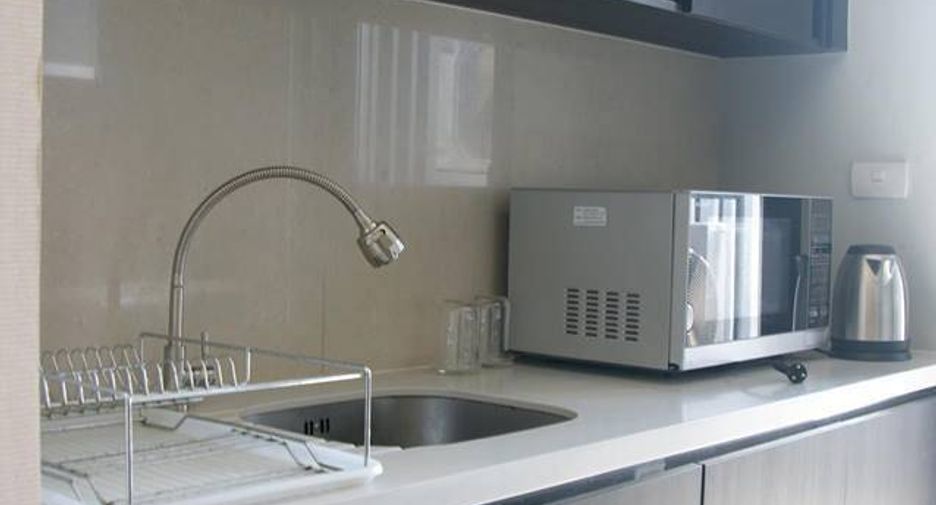 Wohnung zur Miete mit 2 Zimmer in Khlong Toei, Bangkok