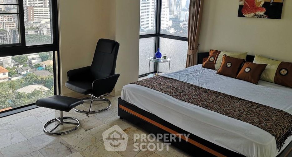 For rent 2 bedrooms condo in Watthana, Bangkok