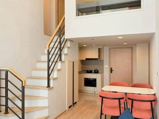Condo en alquiler de 2 habitaciones en Bang Rak, Bangkok