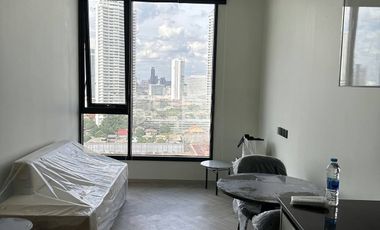 For rent 1 Beds condo in Khlong San, Bangkok