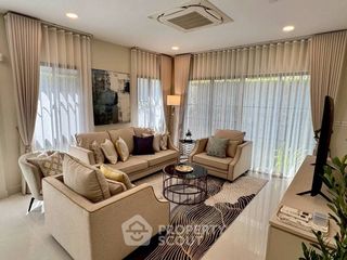 For rent 4 bedrooms house in Saphan Sung, Bangkok