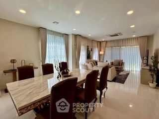 For rent 4 bedrooms house in Saphan Sung, Bangkok