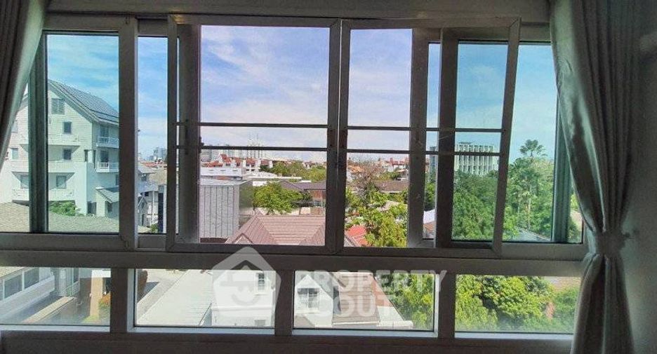 Wohnung zur Miete mit 1 Zimmer in Yan Nawa, Bangkok