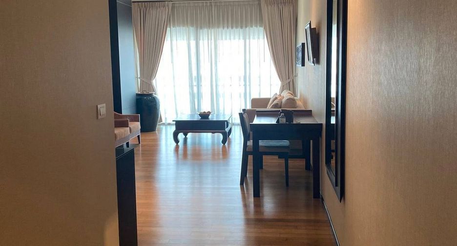 À louer 3 chambres condo à Khlong Toei, Bangkok