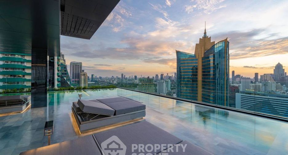 À louer 3 chambres condo à Khlong Toei, Bangkok