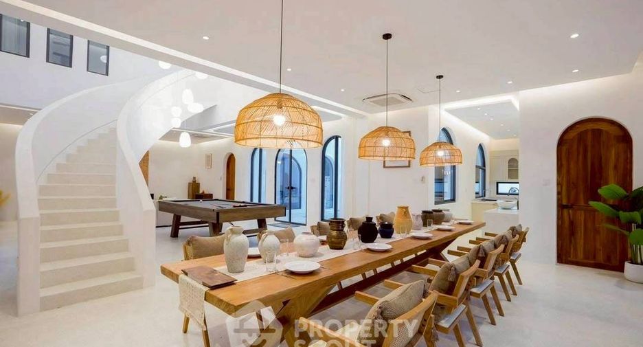 For rent 5 bedrooms villa in Jomtien, Pattaya