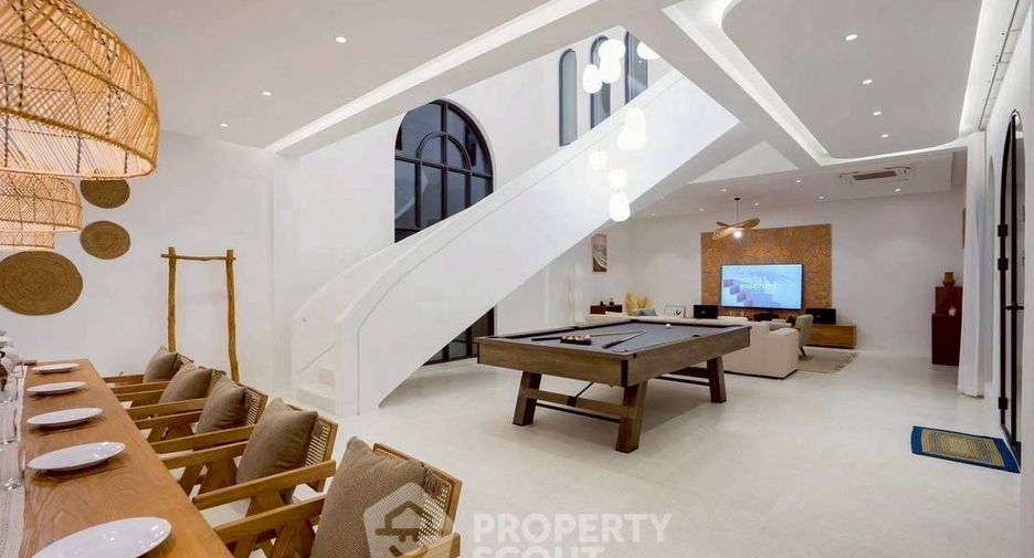 For rent 5 bedrooms villa in Jomtien, Pattaya